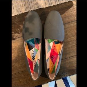 Katy Perry gray flats